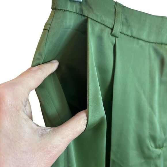 NEW Topshop satin cargo wide leg pants in khaki army olive green size 2 NWT - Picture 8 of 16